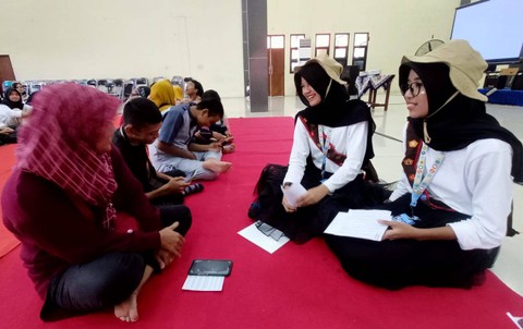 Berbagi di Bulan Ramadan, Siswa SMA di Surabaya Kunjungi Panti Sosial