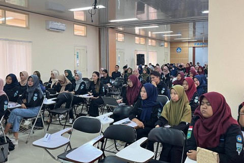 Peserta mahasiswa HIMBIO FMIPA Universitas Lampung di kegiatan Kominhum Essential Class (KEC) 2024  | Foto : Lampung Geh