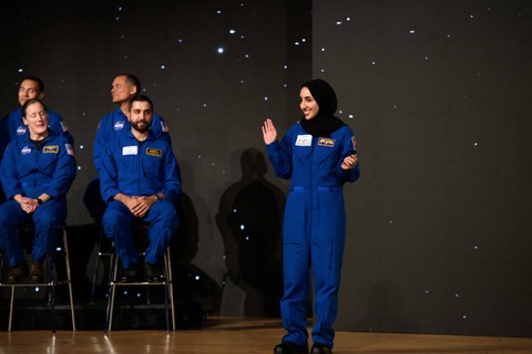 Astronot UEA Nora al-Matrooshi terlihat saat konferensi pers di Dubai pada 7 Juli 2021. Foto: Giuseppe Cacace/AFP
