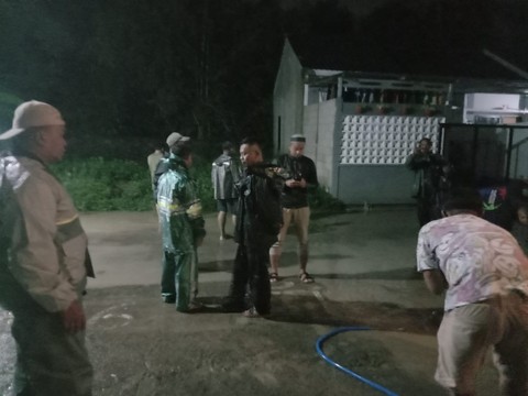 Pemkot Semarang meninjau Perumahan Grand Permata, Kelurahan Mateseh, Kecamatan Tembalang yang kerap dilanda banjir. Foto: Dok. Istimewa