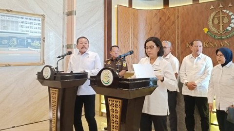 Menteri Keuangan bertemu dengan Jaksa Agung ST Burhanuddin, Senin (18/3/2024). Foto: Hedi/kumparan
