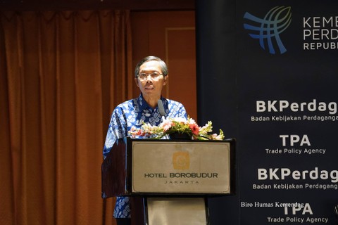 Kepala Badan Kebijakan Perdagangan (BKPerdag), Kasan, dalam pembukaan Gambir Trade Talk (GTT) #13 yang digelar secara hibrida di Hotel Borobudur Jakarta, Rabu (6/3). Foto: Kemendag