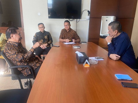 Kick off meeting Indonesia Palm Oil Strategic Studies (IPOSS) bersama Garuda Indonesia dan Citilink untuk penggunaan bioavtur yang berasal dari inti sawit, Selasa (19/3/2024). Foto: IPOSS