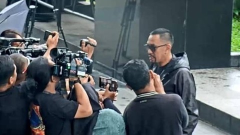 Ahmad Sahroni tiba di Gedung KPK untuk diperiksa terkait Tindak Pidana Pencucian Uang (TPPU) SYL. Foto: Dok. Istimewa