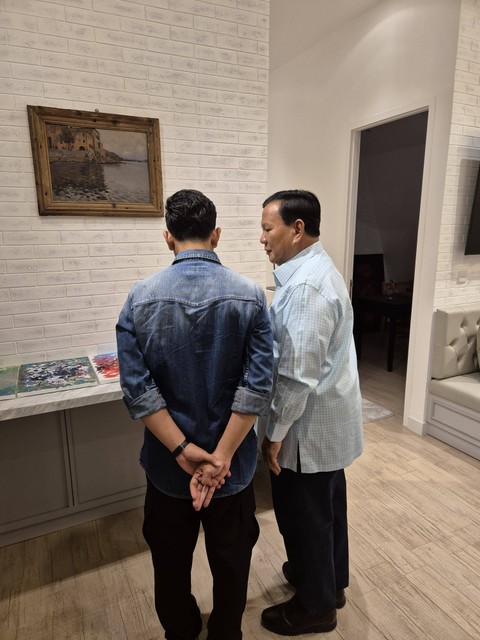 Prabowo bertemu Gibran sambil buka puasa bersama sekaligus merayakan ulang tahun Didit. Foto: Dok. Istimewa