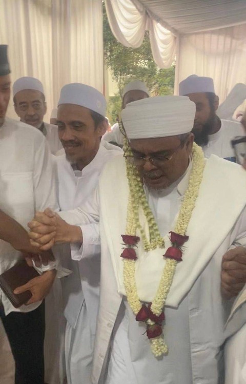 Habib Rizieq menikah dengan Mona Hasinah Alaydrus. Foto: Dok. Istimewa