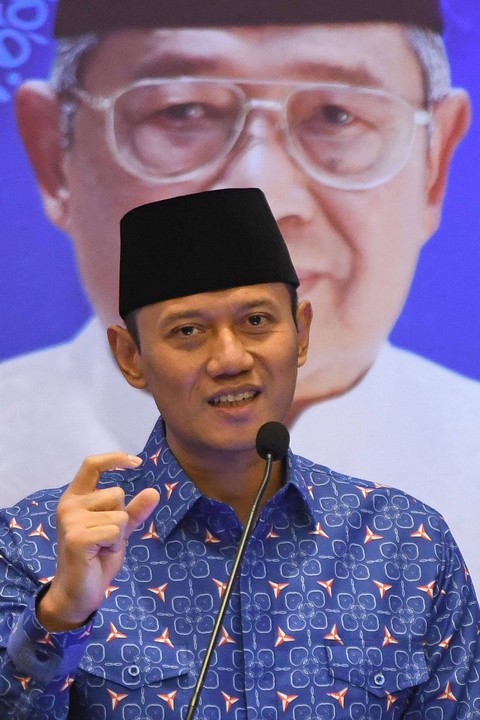 Ketua Umum Partai Demokrat Agus Harimurti Yudhoyono menyampaikan pidatonya dalam Silaturahmi dan Buka Bersama Partai Demokrat di Jakarta, Sabtu (23/3/2024). Foto: ANTARA FOTO/Aditya Pradana Putra