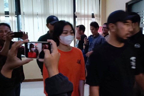 Polres Metro Jakarta Selatan mengungkap kasus penipuan tiket konser Coldplay di Indonesia, Selasa (26/3) Foto: Thomas Bosco/kumparan