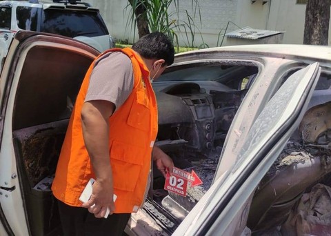 Cemburu, wanita di Karawang bakar Mobil sang kekasih Foto: kumparan
