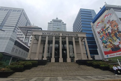 Suasana jelang sidang perdana perselisihan hasil Pemilu (PHPU) atau Pilpres 2024 di Gedung Mahkamah Konstitusi, Jakarta, Rabu (27/3/2024). Foto: Hedi/kumparan