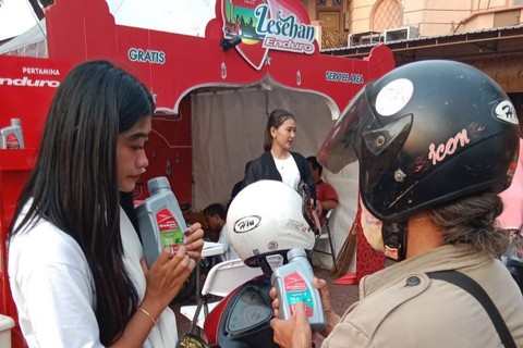 Suasana Lesehan Enduro di jalur mudik. Foto: Dok. Pertamina Lubricants