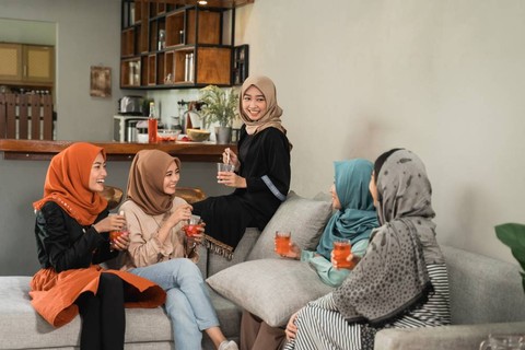 Lazada memberikan ragam penawaran menarik selama gelaran Ramadan Mega Sale. Foto: Shutterstock
