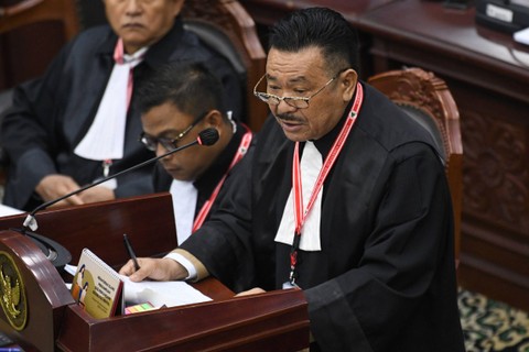 Wakil Ketua tim pembela capres-cawapres 02 Prabowo Subianto-Gibran Rakabuming Raka, Otto Hasibuan, saat sidang lanjutan sengketa hasil Pilpres 2024 di Mahkamah Konstitusi, Jakarta, Kamis (28/3/2024). Foto: Aditya Pradana Putra/ANTARA FOTO