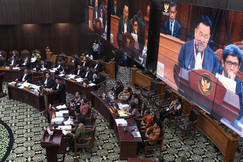 Wakil Ketua tim pembela capres-cawapres 02 Prabowo Subianto-Gibran Rakabuming Raka, Otto Hasibuan, saat sidang lanjutan sengketa hasil Pilpres 2024 di Mahkamah Konstitusi, Jakarta, Kamis (28/3/2024). Foto: Aditya Pradana Putra/ANTARA FOTO