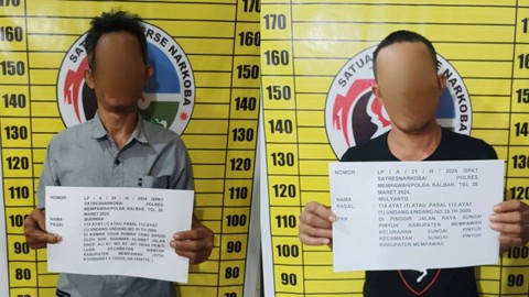 Dua pengedar narkotika yang berhasil ditangkap Satresnarkoba Polres Mempawah dalam sehari. Foto: Polres Mempawah