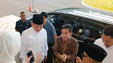 Gibran Rakabuming Raka menghadiri acara "Peringatan Nuzulul Quran dan Buka Puasa Bersama Keluarga Besar Partai Golkar" di Kantor DPP Partai Golkar, Jakarta Barat, Jumat (29/3).  Foto: Zamachsyari/kumparan
