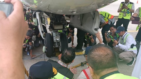 Menteri Perhubungan RI, Budi Karya Sumadi melakukan rampcheck pesawat Garuda dan Lion Air di Bandara Internasional Soekarno-Hatta, Tangerang, Jumat (29/3).  Foto: fadlan Nuril Fahmi/kumparan