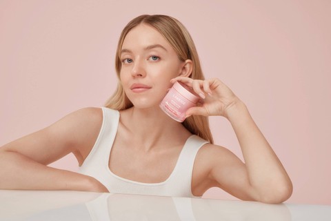 Laneige menggandeng global ambassador aktris Sydney Sweeney pada perilisan produk barunya. Foto: Laneige