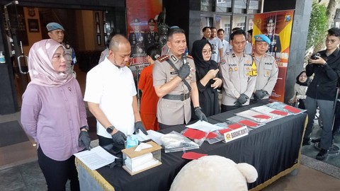 Konferensi pers penangkapan IPS, pelaku penganiaya anak Aghnia Punjabi, Sabtu (30/3/2024). Foto: Dok. Istimewa