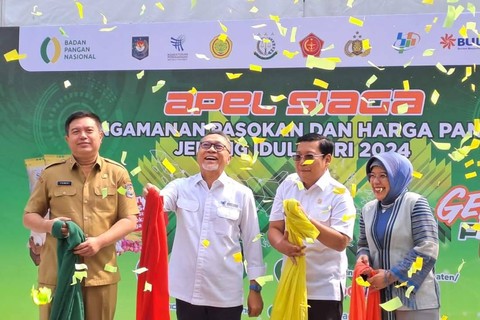 Menteri Perdagangan (Mendag) Zulkifli Hasan atau Zulhas saat meghadiri acara Apel Siaga Pengamanan Pasokan dan Harga Pangan Jelang Idulfitri 2024, di Jakarta, Senin (1/4). Foto: Ghifari/Kumparan