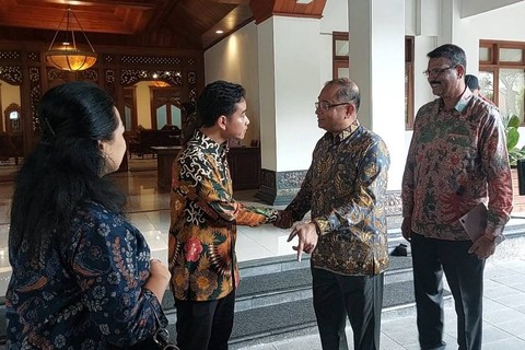 Gibran bertemu empat mata dengan Dubes India, Senin (1/4/2024). Foto: Dok. Kumparan
