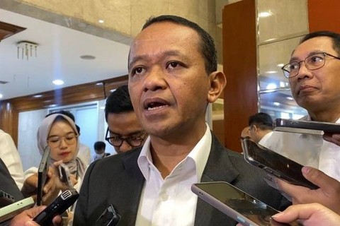 Menteri Investasi/Kepala Badan Koordinasi Penanaman Modal Bahlil Lahadalia di kompleks parlemen, Senin (1/4). Foto: Haya Syahira/kumparan