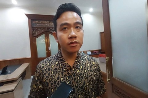 Wali Kota Solo sekaligus cawapres 02 Gibran Rakabuming Raka di Balai Kota Solo, Rabu (3/4/2024) Foto: Dok. Kumparan