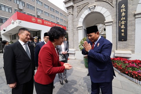 Prabowo tinjau makan siang gratis di China. Foto: Dok. Istimewa