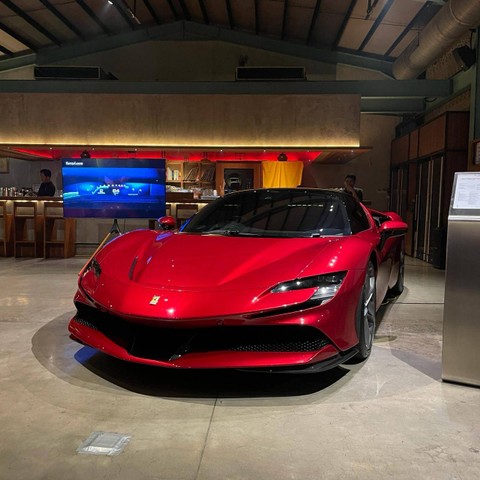 Ferrari SF90 di Jakarta. Foto: Sena Pratama/kumparan