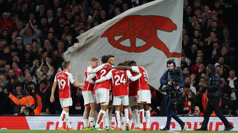 Selebrasi gol saat laga Arsenal vs Luton Town dalam lanjutan Liga Inggris 2023/24 di Stadion Emirates pada Kamis (4/4) dini hari WIB. Foto: REUTERS/Toby Melville