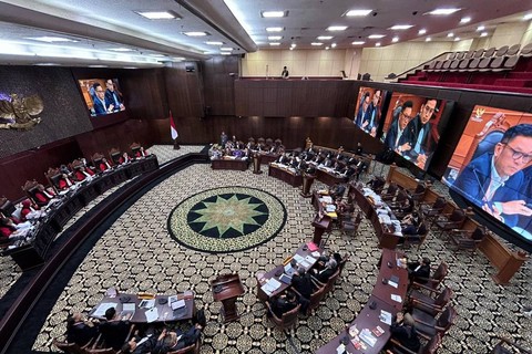 Ace Hasan Syadzily, anggota DPR Komisi II, memberikan kesaksian dalam sidang sengketa Pilpres 2024 di Mahkamah Konstitusi, Kamis (4/4/2024) Foto: Hedi/kumparan