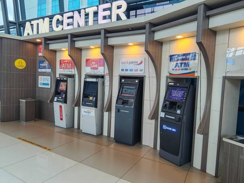 Ilustrasi Jam Operasional Bank Bni Saat Libur Lebaran 2024, Foto: Unsplash/Kathleen Juanda Teo.