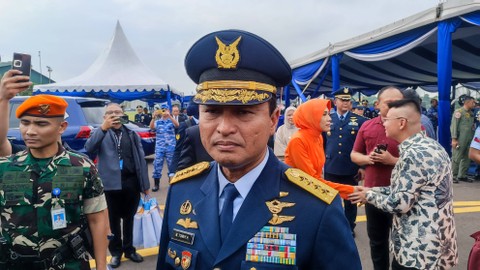 KSAU Marsekal Muhammad Tonny Harjono usai upacara serah terima jabatan di Lanud Halim Perdanakusuma, Jumat (5/6/2024). Foto: Thomas Bosco/kumparan