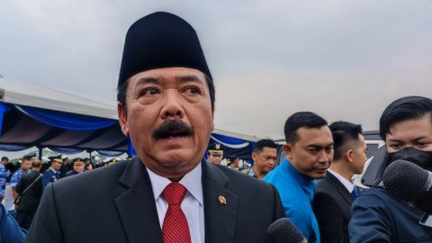 Menkopolhukam Hadi Tjahjanto, hadir dalam upacara sertijab KSAU di Lanud Halim Perdanakusuma, Jumat (5/4/2024). Foto: Thomas Bosco/kumparan