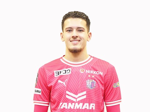Justin Hubner bersama Cerezo Osaka. Foto: cerezo.jp