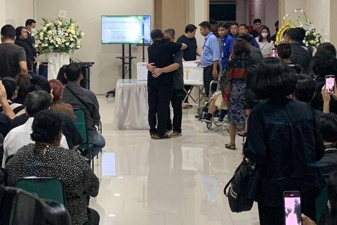 Penyanyi Melitha Patricia Sidabutar (23) meninggal dunia pukul 09.59 WIB di RS Eka Hospitas Bekasi, Jawa Barat, Senin (8/4/2024) Foto: Vincentius Mario/kumparan