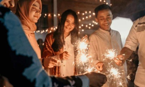Nikmat lebaran setelah sebulan berpuasa. Foto: Shutter Stock.