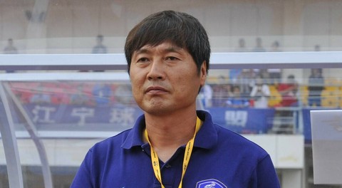 Pelatih sepak bola berkebangsaan Korea Selatan, Jong Song-chon. Foto: the-afc.com