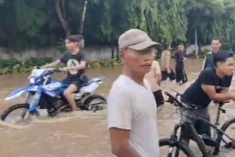 Sejumlah wilayah di Pasuruan, Jawa Timur terendam banjir, Selasa (9/4/2024). Foto: BPBD Jatim