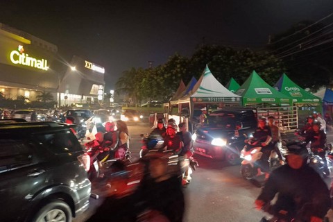 Jalan Ir H Djuanda, Cianjur, pukul 20.45 WIB, Selasa (9/4/2024) Foto: Dok kumparan