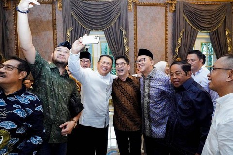 Ketua TKN Prabowo-Gibran Rosan Roeslani bersama Ketua TPN Ganjar-Mahfud, Arsjad Rasjid dan Ketua MPR Bambang Soesatyo. Foto: Dok. Istimewa