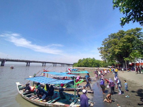 Pantai Kenjeran. Foto: Diskominfo Surabaya