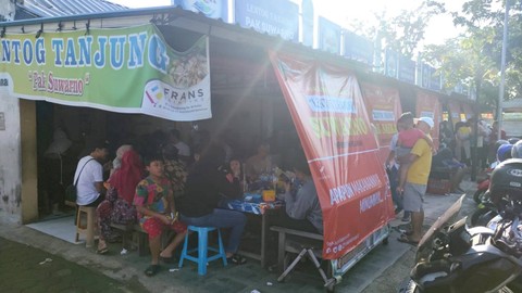 Makanan khas Kudus, lentog tanjung, diserbu warga pada libur Lebaran. Foto: Dok. Istimewa