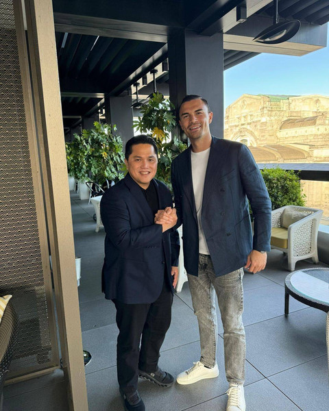 Erick Thohir bertemu Emil Audero. Foto: Instagram/@erickthohir