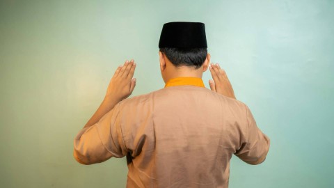 Ilustrasi untuk Tata Cara Sholat Maghrib 3 Rakaat. Sumber: Unsplash/Bimbingan Islam