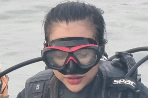 Pengacara di Natuna, Envy Marquez, yang hobi diving. Foto: Dok. Istimewa