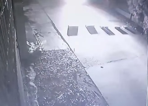 Batu bata dipasang Foto:  IG/@info_banyuresmi