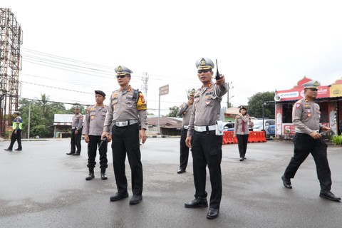 Polda Sulsel dalam Operasi Ketupat Pallawa 2024 menghadapi arus mudik dan balik Lebaran. Foto: Dok. Istimewa