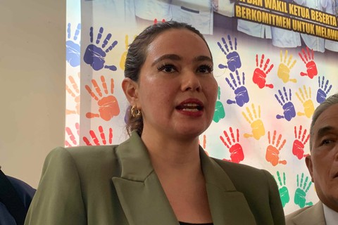 Artis Catherine Wilson di Pengadilan Agama Depok Foto: Aprilandika Pratama/kumparan