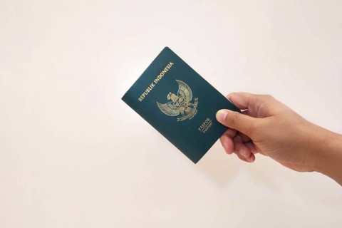 Paspor Indonesia Foto: Hanna Yohanna/Shutterstock